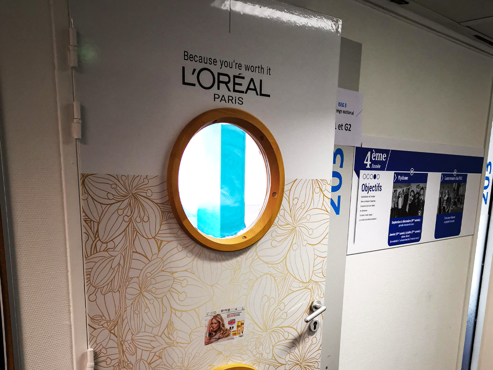 décoration-intérieure-porte-signalétique