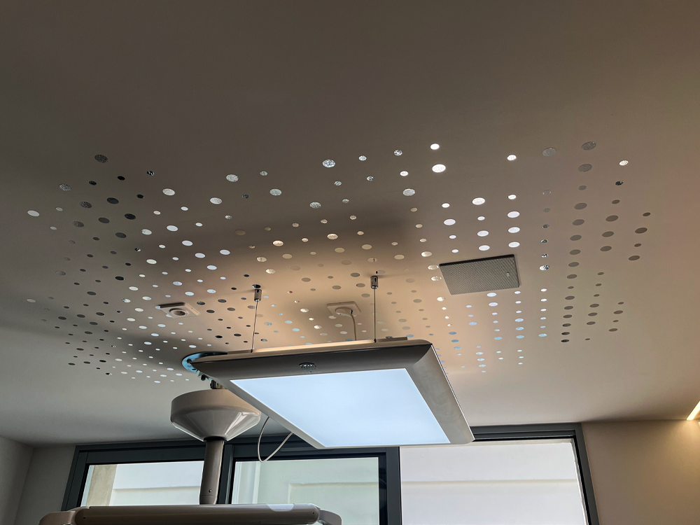 pointilles-cabinet-dentiste-decoration-intérieure