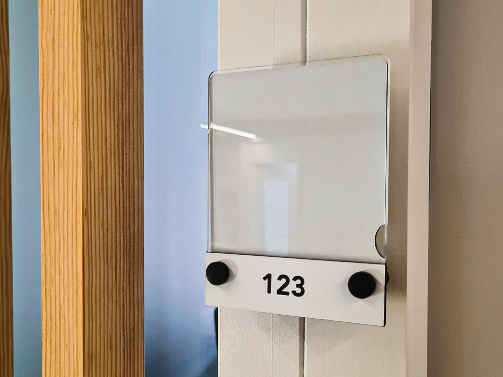 signalétique-plaque-de-porte
